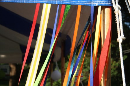 ribbon streamers blog size