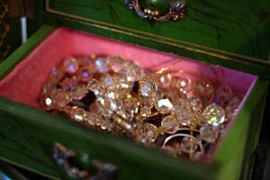 jewelry_box_nanas_drawer.jpg