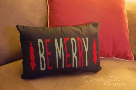 be merry pillow for carole knits