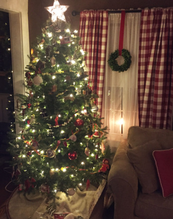 tree-white-lights-for-carole-knits