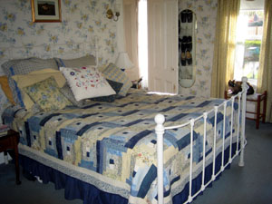 bedroom1.jpg